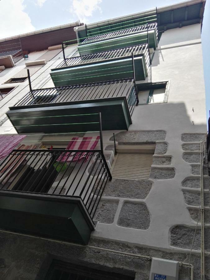 דירות לקייטיו Old Town Superbistak מראה חיצוני תמונה